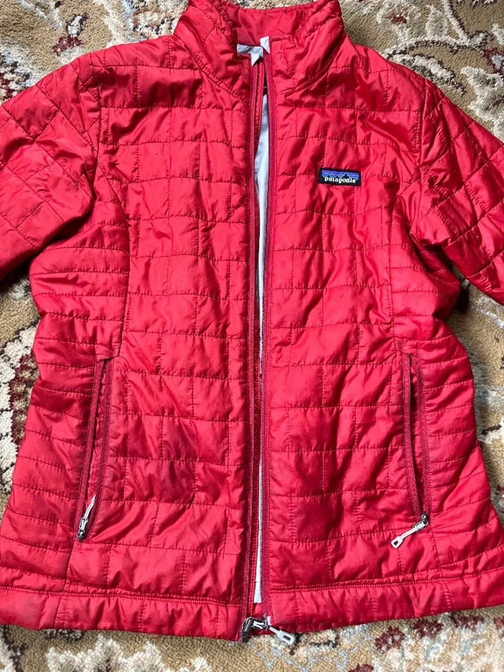 Patagonia women’s MEDIUM Nano puff - Picture 2 of 6